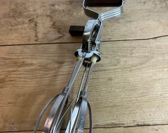 Vintage Hand Whisk / Egg Beater By Prestige. Great Condition.