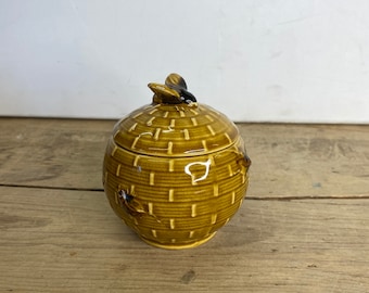 Vintage 1960&#39;s Round Preserve Honey Jam Pot Basket Design Bumblebee Lidded Preserve Pot Made in Japan in Good Condition