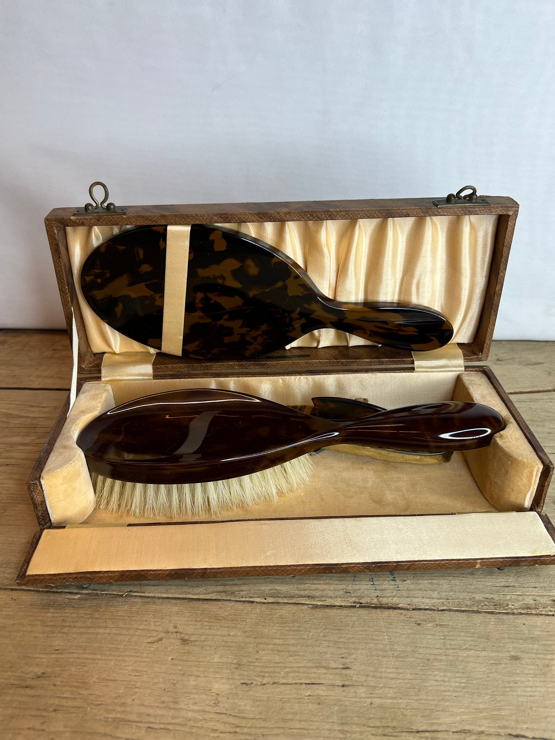 Vintage Ladies Boxed Hairbrush and Mirror Vanity Set in Case. Faux