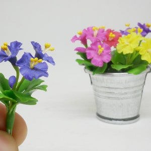 1 Pc Miniature of African Violet Flower Clay Miniature Dollhouse Handmade Decor 1/12 scale