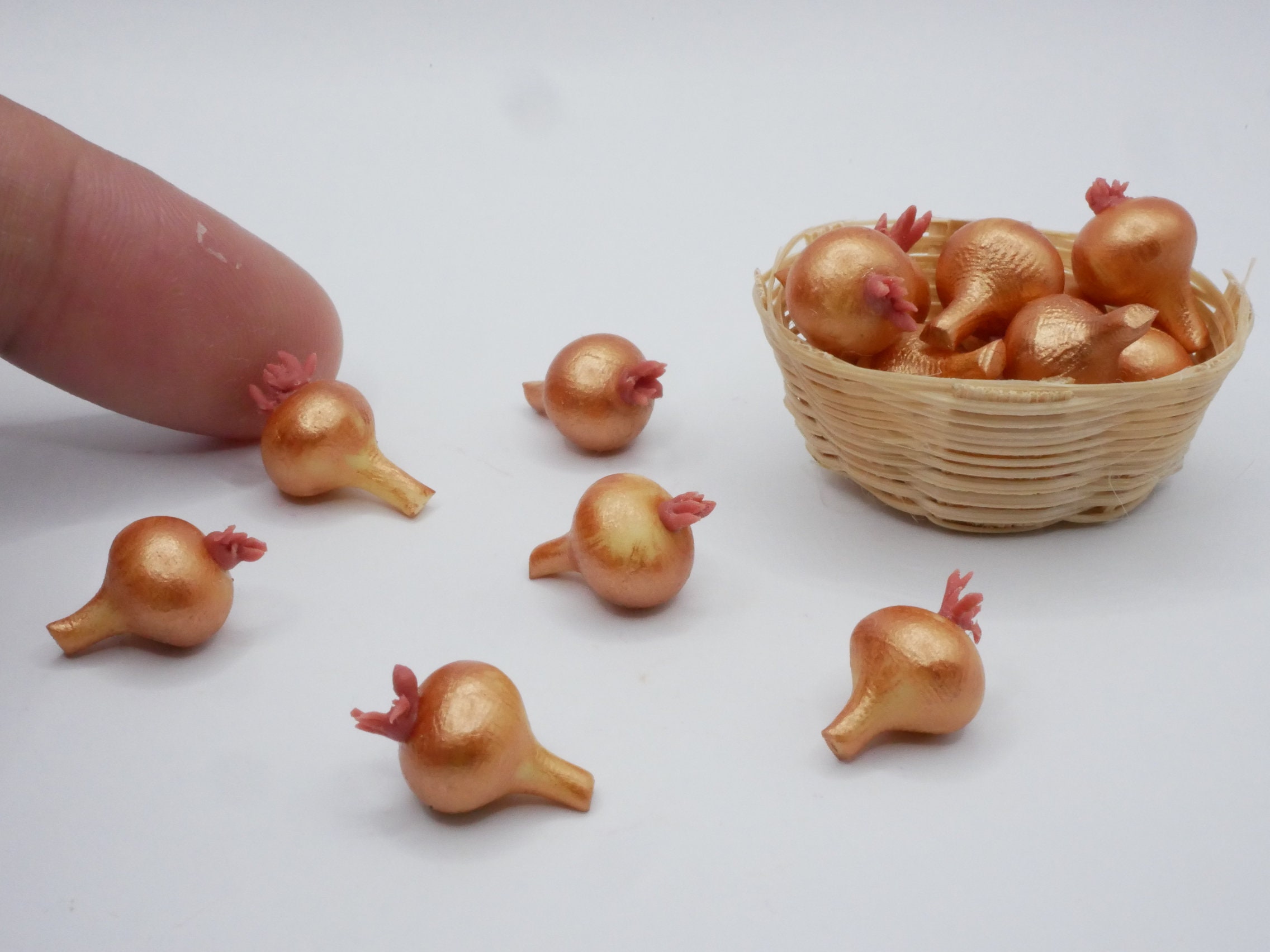 10 pcs Miniature Onion, Dollhouse Kitchen Accessories Handmade Decoration 1:12, Miniature Vegetable, Miniature foods, Mini Garlic