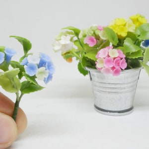 1 Stk Miniatur Hortensie Blume Ton Puppenhaus Dekoration 1/12 skala