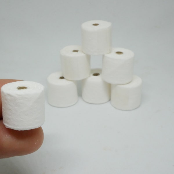 2 pcs Rouleaux de papier de soie miniature Maison de poupée Décoration faite à la main 1/12 Échelle