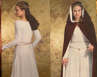 Floor-Length Hooded Cape and Princess Seam Dress - Sewing Pattern - Butterick B4377 - Sizes 6-8-10-12 - Costume - Historical