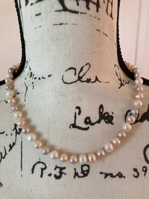 Vintage multicolored genuine pearl necklace