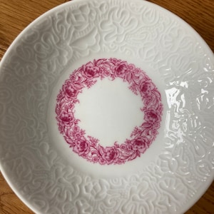 Hutschenreuther china dessert bowl, pattern 212 pink roses floral