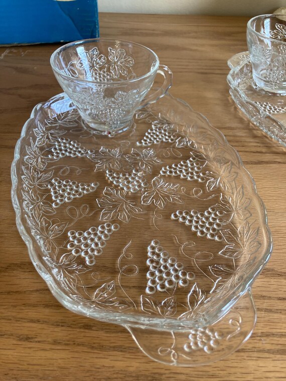 Anchor Hocking 食器セット Anchor-hocking 8-piece Serva-snack Set - Etsy