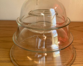 Set of 3 clear glass vintage Pyrex nesting bowls