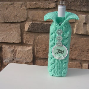 Handmade Wine Bottle Decor for Memorable Days, Wine Bottle Sweater for Special Occasions, Birthday Gift, Graduation Gift, Home Decor