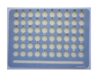 Séparateur de perles pour 60 perles de couleurs différentes, tasses de 2,5 cm (1 po.) Inscriptions A-Z, aa-bh, les perles restent en place.