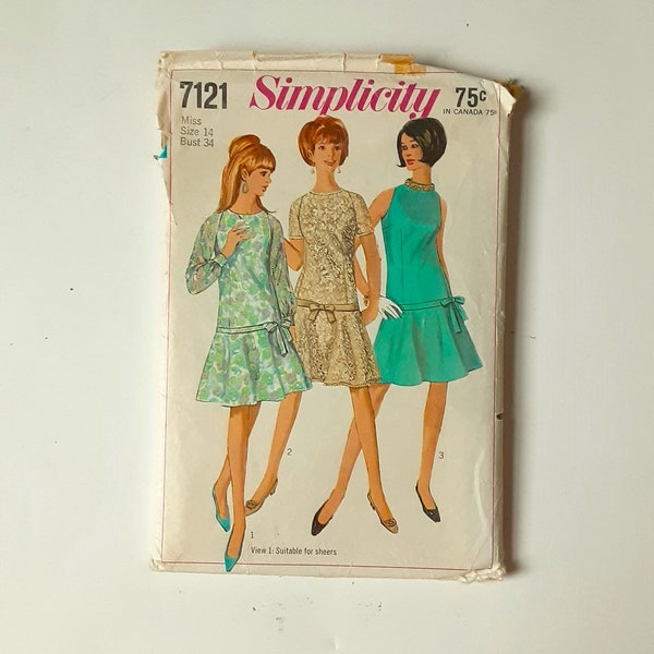 Vintage Sewing Pattern for women, Simplicity 7121, Junk Journal Supplies, Sewing Ephemera, Mixed Media for Collage, 60s fashion, Retro Image