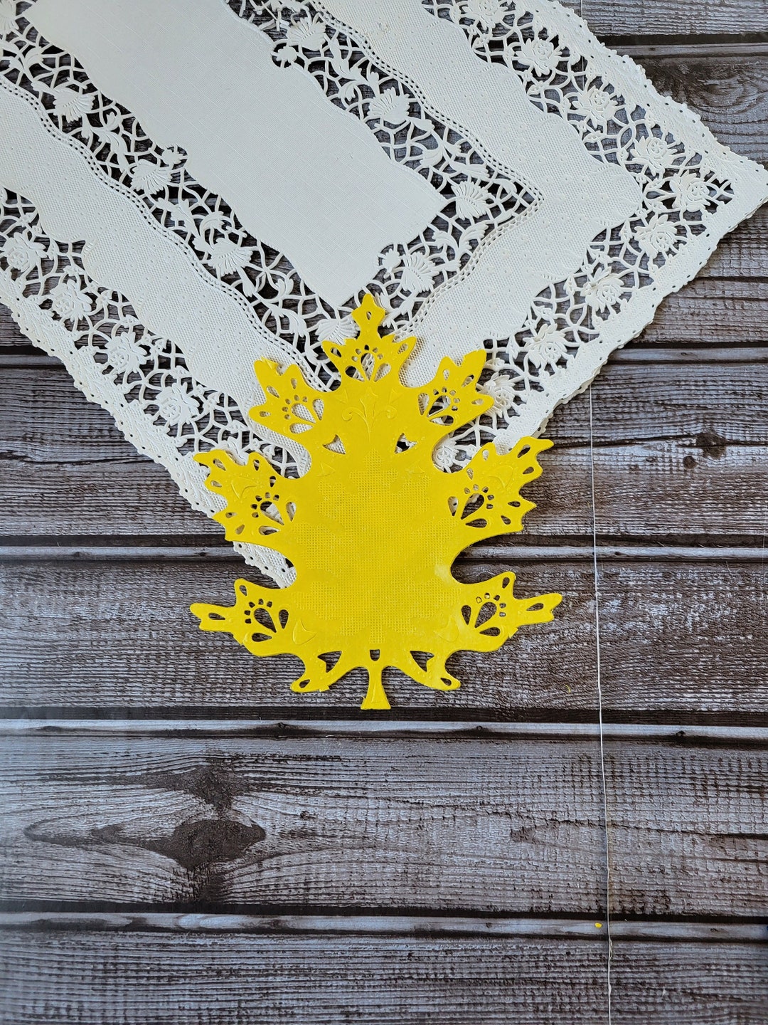 Leaf Doilies, Yellow Leaf Shaped Paper Doilies, Fall Journal Supplies