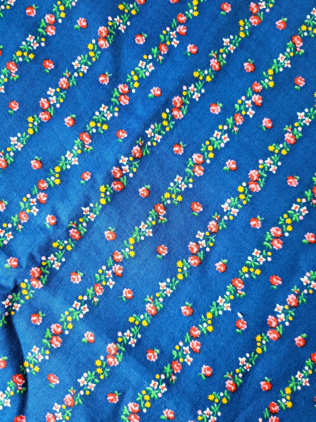 Retro Floral Fabric, Sold by the Half Yard, Junk Journal Supplies