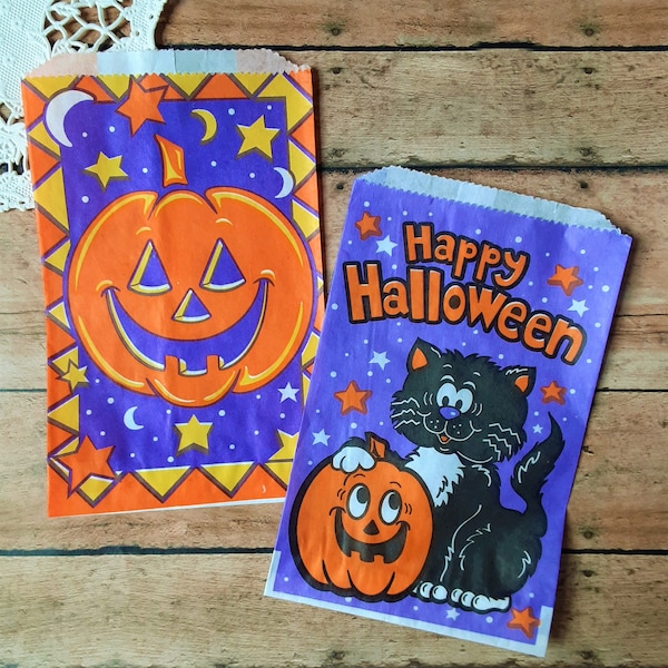 Vintage Halloween Treat Bags, Party Favor Bags, Candy Bags, Junk Journal Pockets, Mixed Media, Vintage Halloween, Trick or Treat Bags, DIY