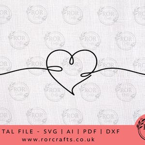 Op de afbeelding: Een minimalistische zwarte lijntekening van een hartvorm, met een doorlopende lijn die zich horizontaal vanaf beide zijden uitstrekt. Het ontwerp is gecentreerd op een getextureerde, gebroken witte achtergrond. De onderkant van de afbeelding bevat tekst: DIGITAL FILE - SVG | AI | PDF | DXF.