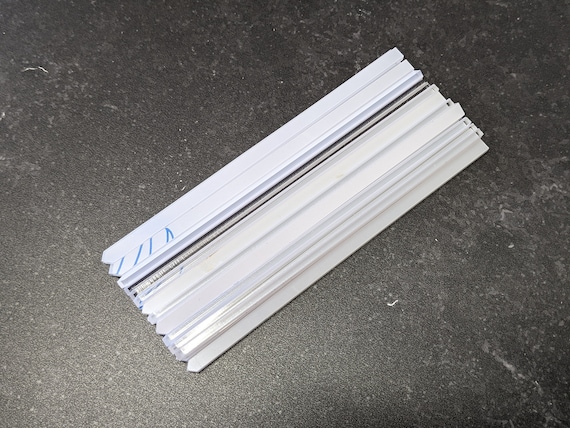 35 7 Clear New Acrylic reusable Cake Topper Sticks Picks Rods Triangular  4mmx4mmx4mm