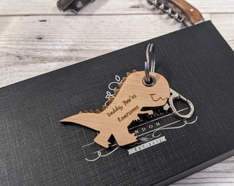 Roarsome Daddy Keyring - Dinosaur keyring - Personalizzato portachiavi in legno - Vintage - In legno - regalo del giorno del papà - regalo di compleanno - portachiavi