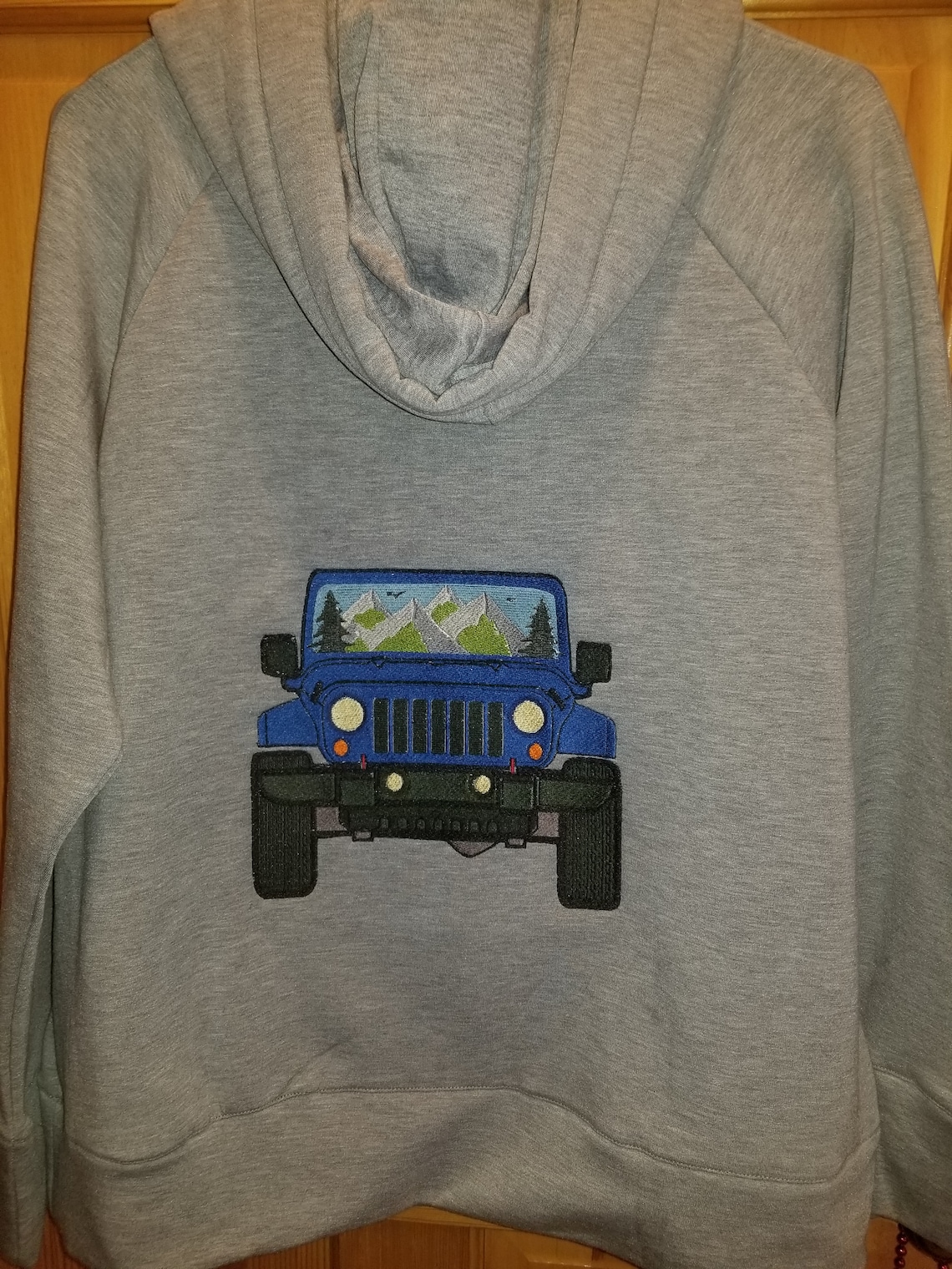 Small Jeep Embroidery Pattern With Mountains in Windshield Etsy