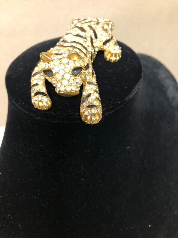 Vintage Tiger brooch/pin signed Sardi enamel & di… - image 5