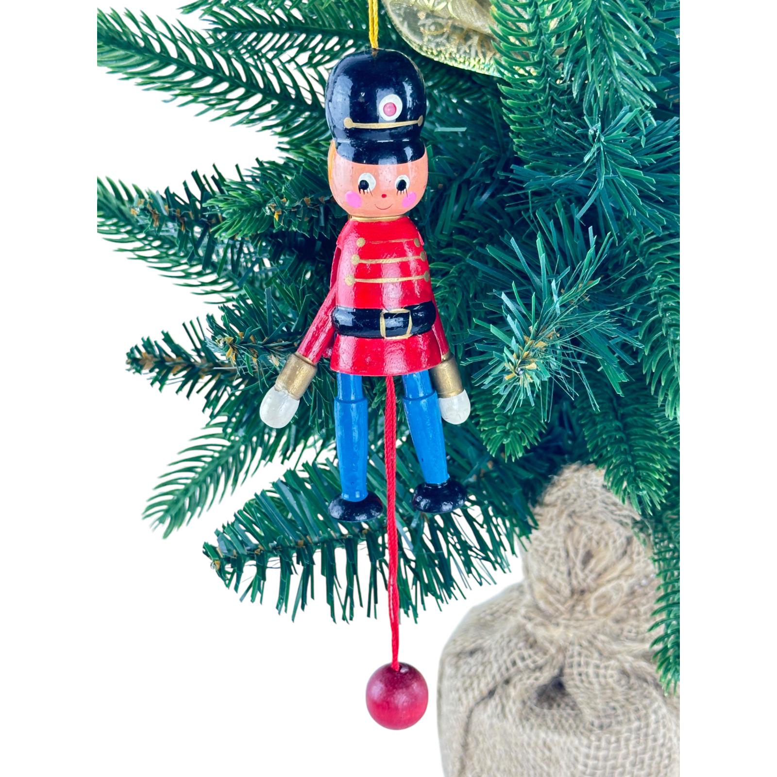 How to Make Toy Soldier Outdoor Decoration Lywood: Easy DIY Guide