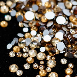 Lt Colorado Topaz Flatback Rhinestone MIX Bag 1440 Pc Flat Back Dance Costume DIY Rhinestones Nail Art Diamond SS6 SS10 SS12 SS16 SS20 USA