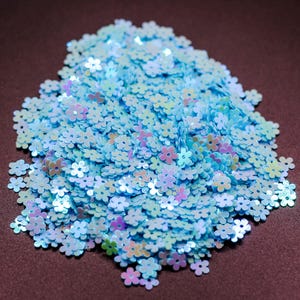 Light Blue Daisy Flower Glitter Epoxy Tumblers, Birthday Party Decor, Craft Supplies, Events, DIY, Scrapbooking, Card Making Summer C6-5-5