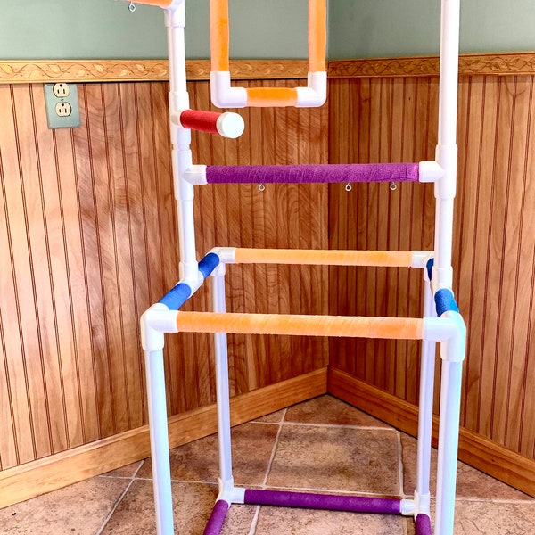 SPACE EFFICIENT GYM: Compact play stand for your bird to enjoy in any room without overwhelming the space.