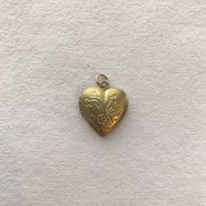 vintage 1960&#39;s deadstock brass heart locket with floral design