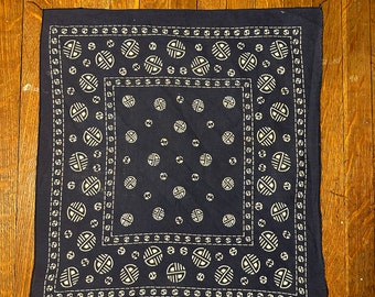 vintage indigo 1950's small bandana with moving circle design