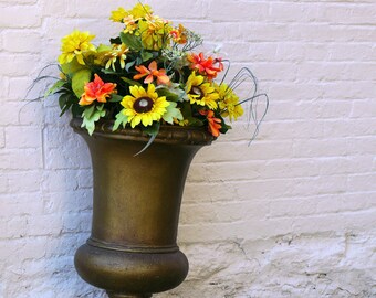 ALLEY FLOWERS - Photo by Jody Lisiakowski. Photographic print on Premium Archival Satin Paper. (Sold unmounted/unframed)