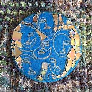 Line Art Faces Mosaic