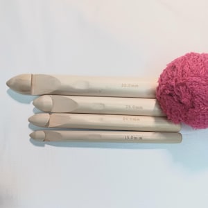 Chunky crochet hook sizes 30mm, 25mm, 20mm, 15mm, wooden crochet needle, huge crochet hooks, large crochet hooks