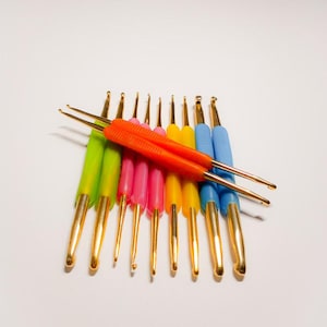 Two Crochet hooks in one, afghan hooks, crochet hooks, crochet pattern, rubber crochet hooks, sizes 2.5mm to 6mm
