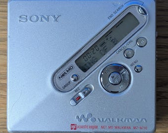 Grabadora/reproductora de MiniDisc Sony MZ-N710