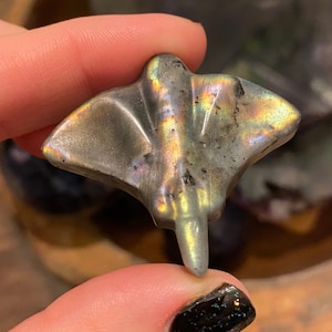 Labradorite Stingray Crystal High Quality | Carved and Polished Natural Labradorite Stone Manta Ray | Metaphysical Animal Home Decor