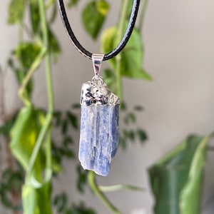 Blue Kyanite Pendant Crystal | Natural Blue Kyanite Stone Necklace | Metaphysical Jewelry | Communication | Spirituality