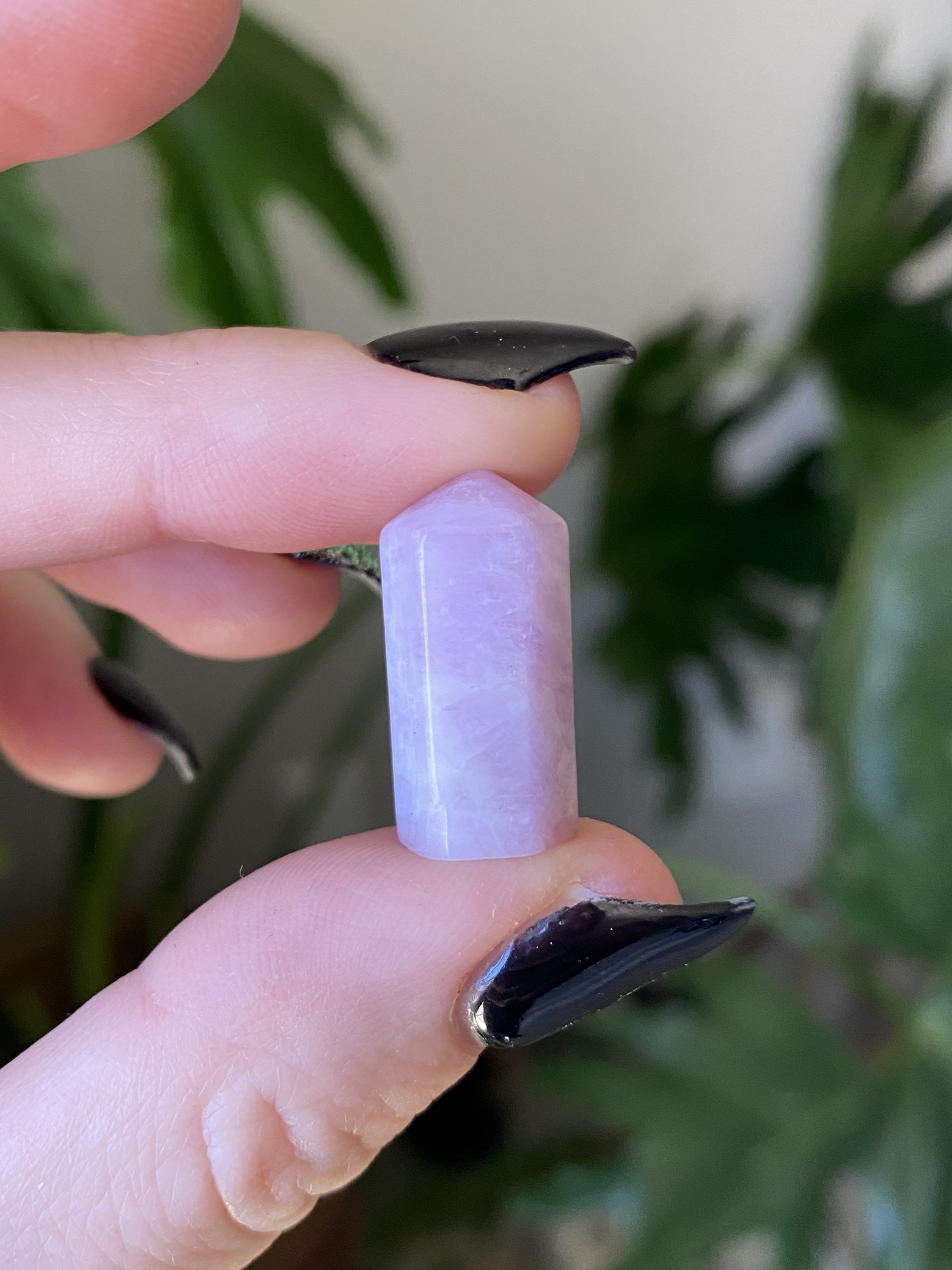 クンツァイト クリスタル タワー ポイント ミニ | 天然彫刻・研磨