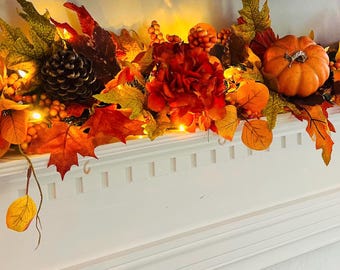 Verlichte herfstkrans van 2,3 meter, herfstkrans voor de schoorsteenmantel met pompoenen, dennenappels en esdoornbladeren, decoratie voor de open haard voor Thanksgiving, warmwitte lampjes