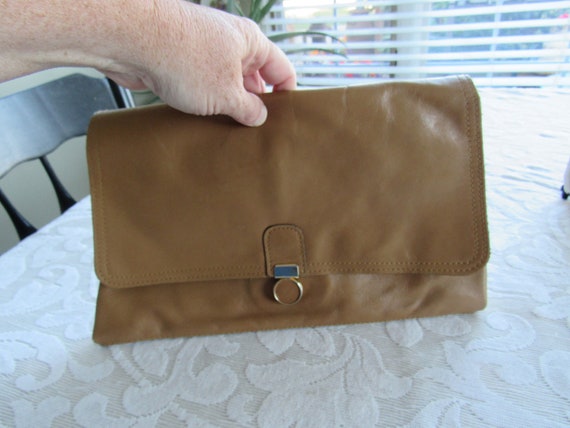 1980's Tan Soft Leather Clutch Purse - image 2