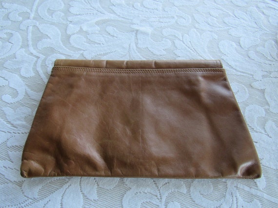 1980's Tan Soft Leather Clutch Purse - image 3