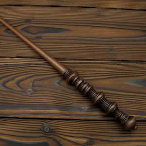 Walnut Wand - real wood!