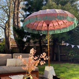 Hand painted Balinese cream and gold garden parasol imagem 5