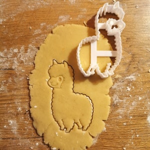 Llama cookie cutter