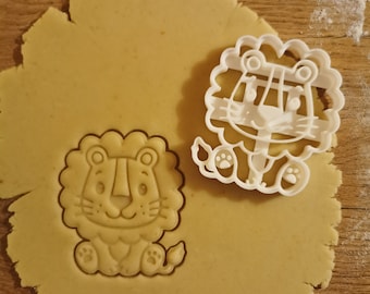 Lion cookie cutter