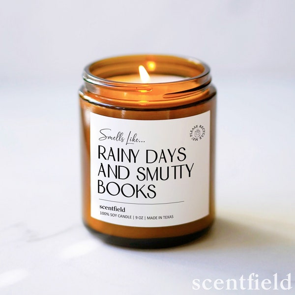 Rainy Days & Smutty Books Soy Candle, Smut Lover Gift for Women Men, Spicy Book Club, Bookshelf Decoration Christmas Present