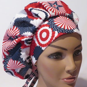 PATRIOTISK väderkvarnsdesign vackra bouffanthattar, unika hattar, vackra designerhattar