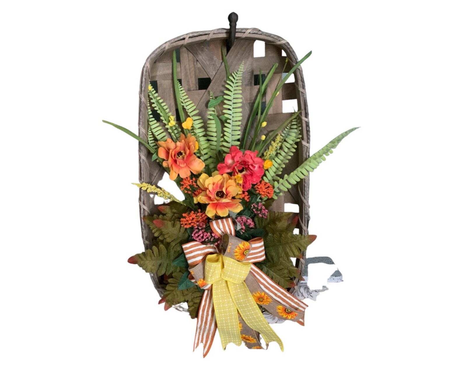 Tobacco Basket Wall Hanging Floral Arrangement Everyday Decor Etsy