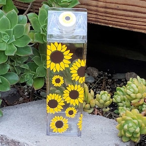 Gele zonnebloem melkkarton waterfles (kan worden gepersonaliseerd of volledig bedekt met zonnebloemen)