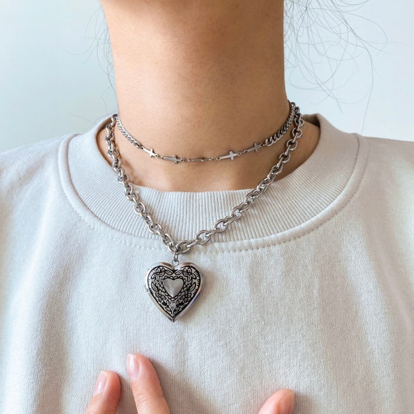 Heart Locket Necklace, Chunky Chain, Vintage Choker Necklace, Photo Locket, KPop Jewelry