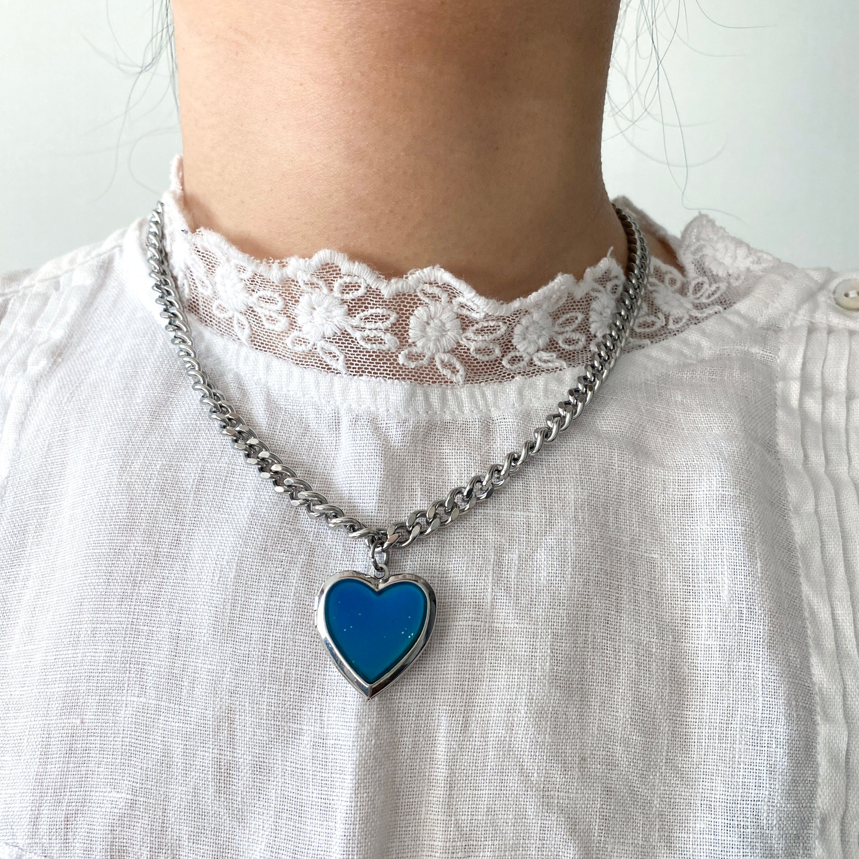 Hicarer Mood Locket Necklace Color Changing Heart Pendant (Set